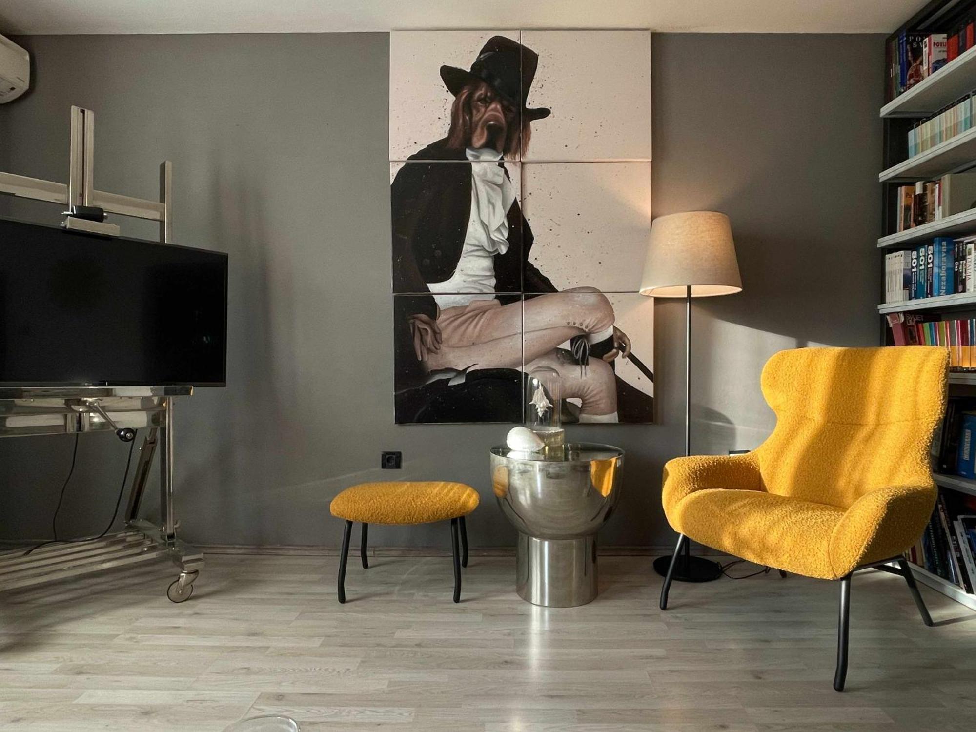 Art Apartment *